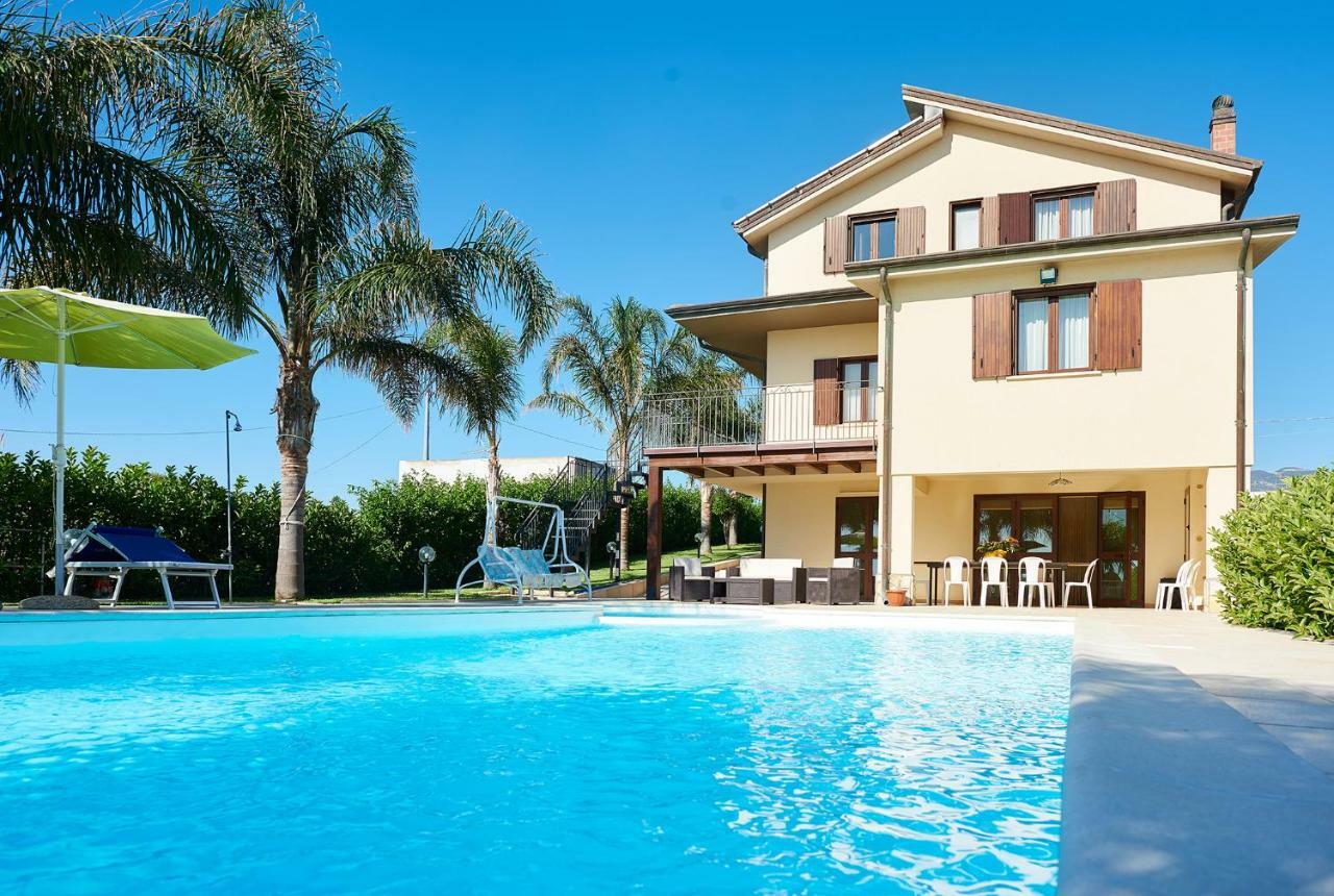 Villa Salato 알카모 외부 사진